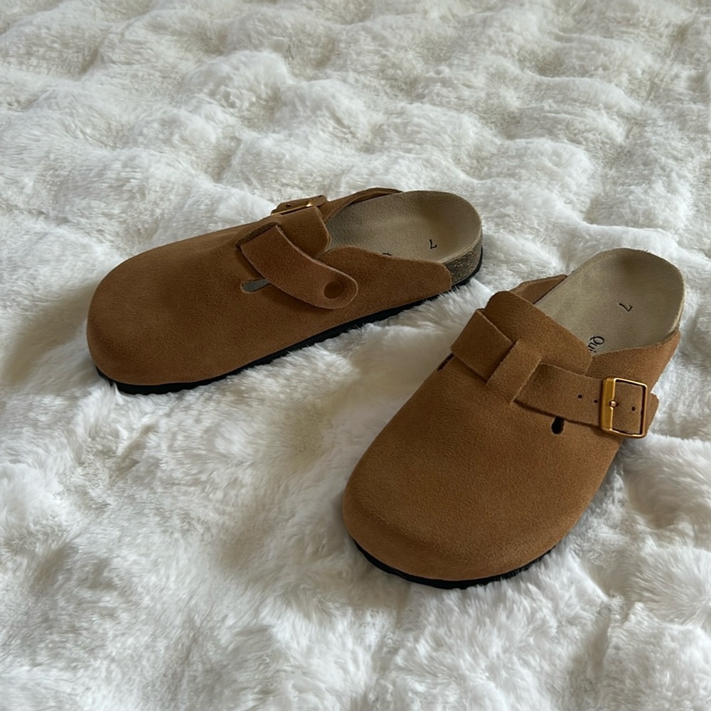 Quince Suede clogs